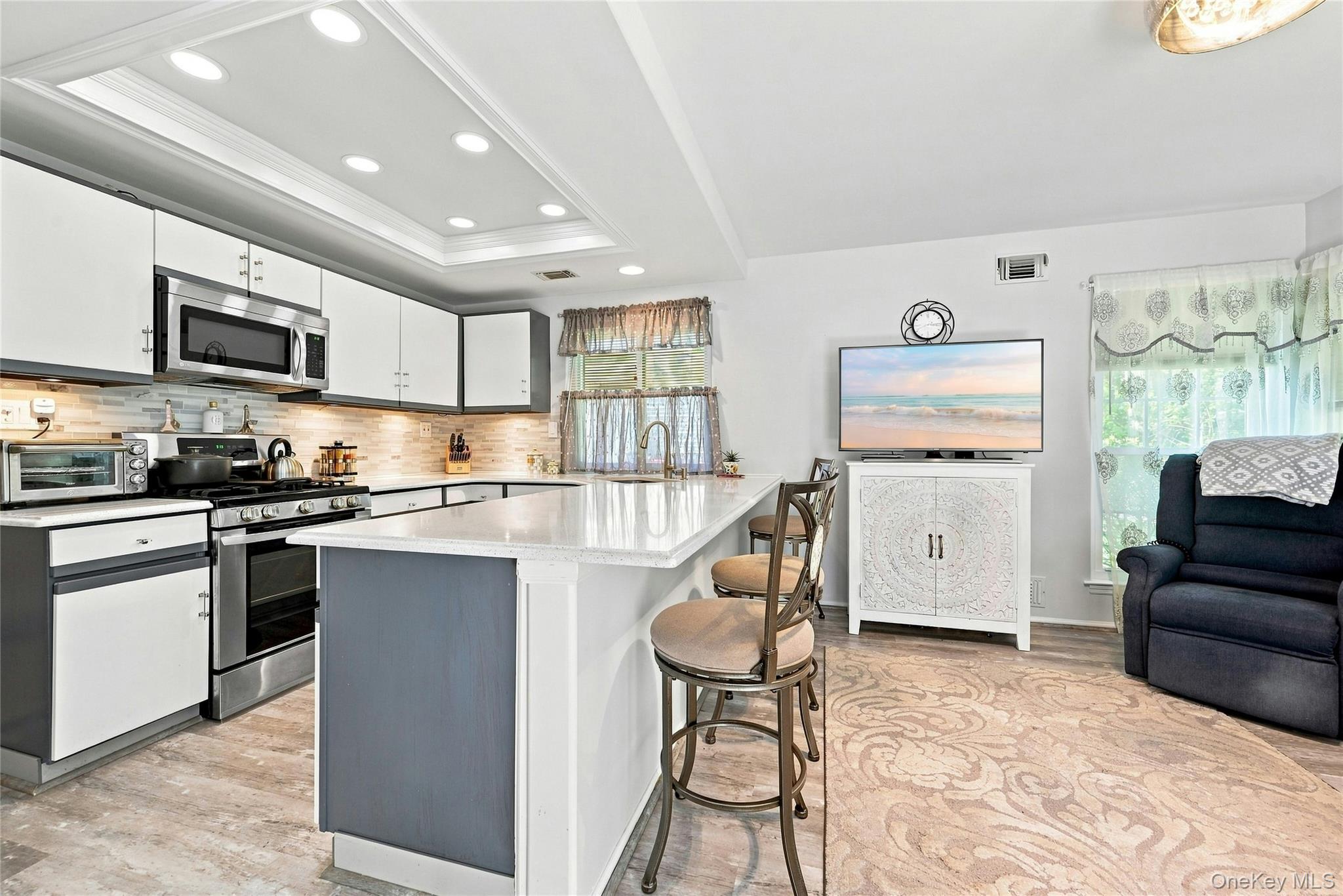 15 Glen Drive Property Photo 14