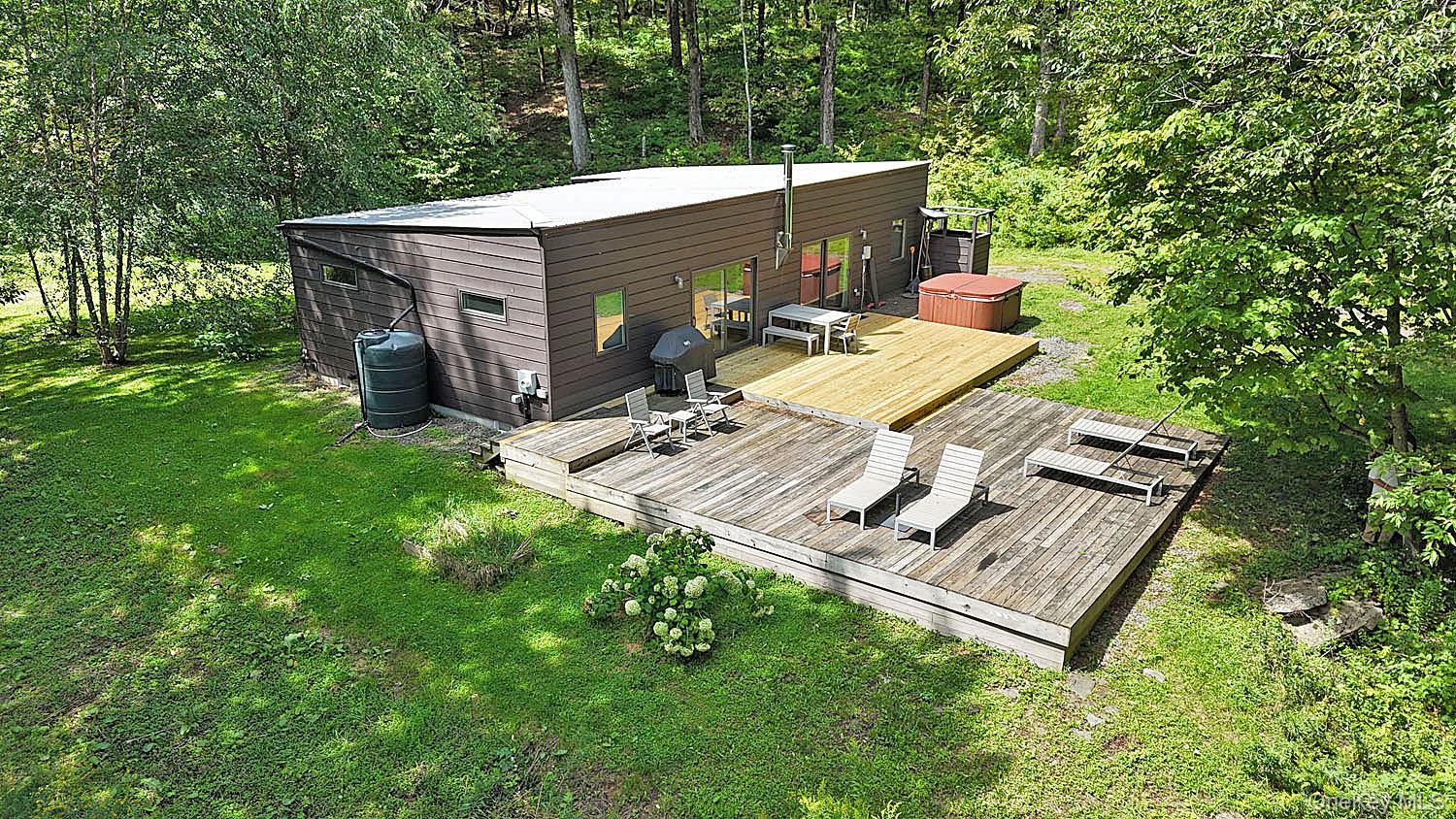 4011 Klondike Road Property Photo 1