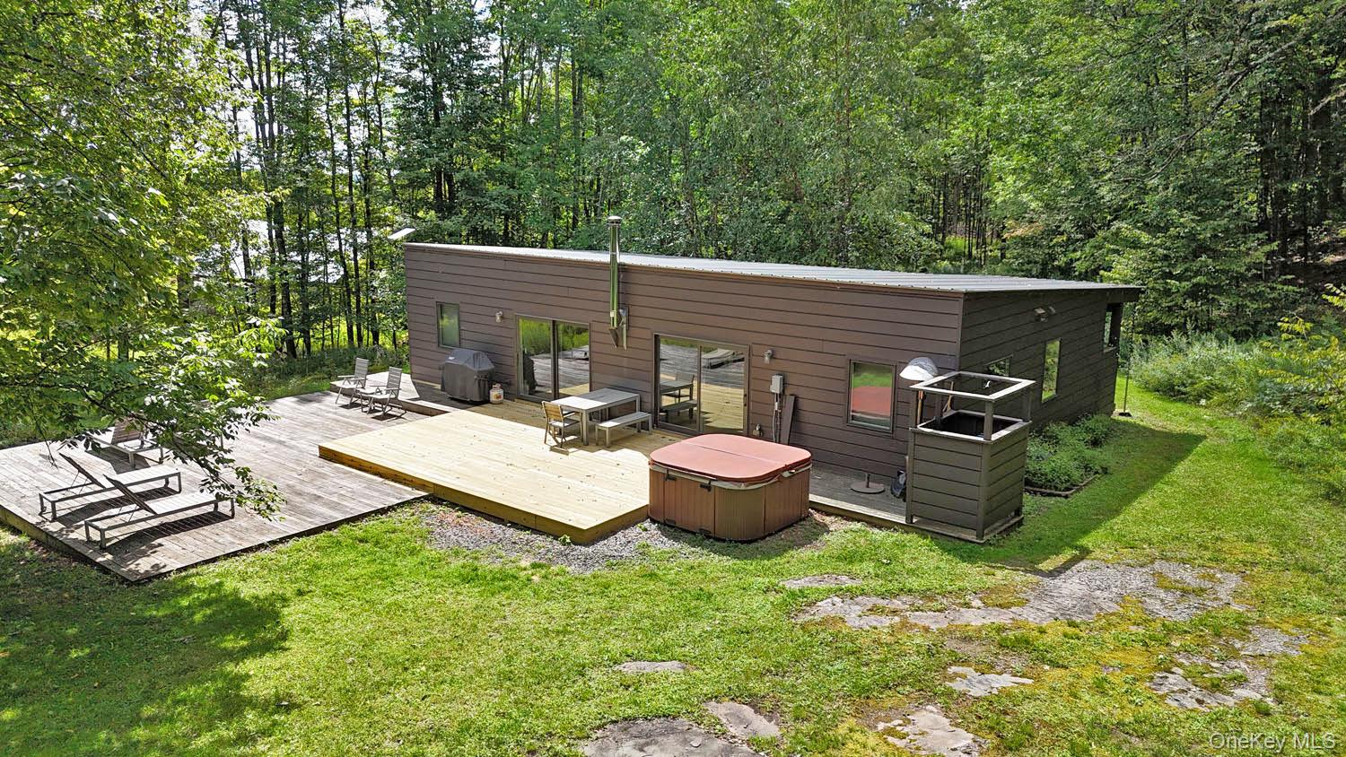 4011 Klondike Road Property Photo 2