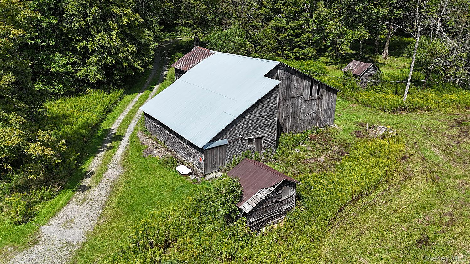 4011 Klondike Road Property Photo 3