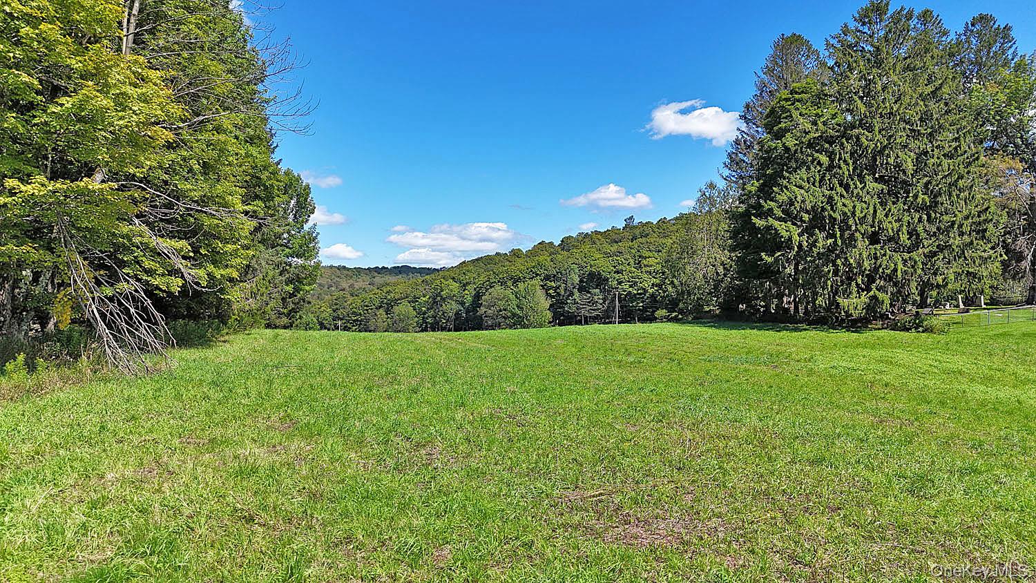 4011 Klondike Road Property Photo 4