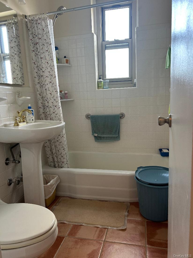 23-35 Bell Boulevard 3h Property Photo 15