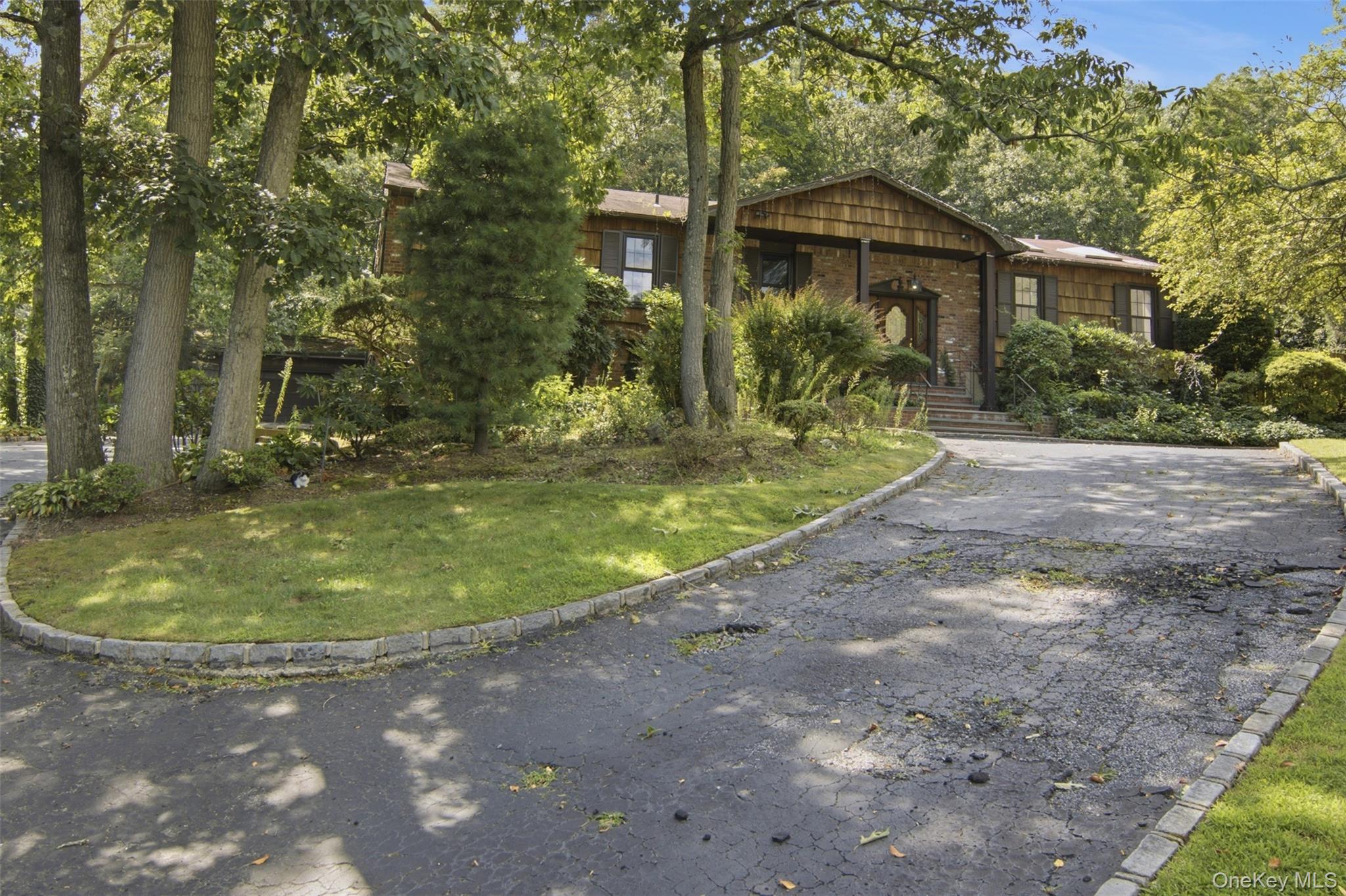2 Cascade Court Property Photo 2