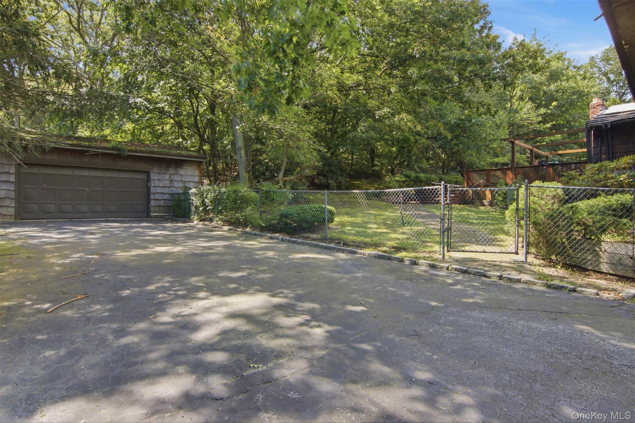 2 Cascade Court Property Photo 5