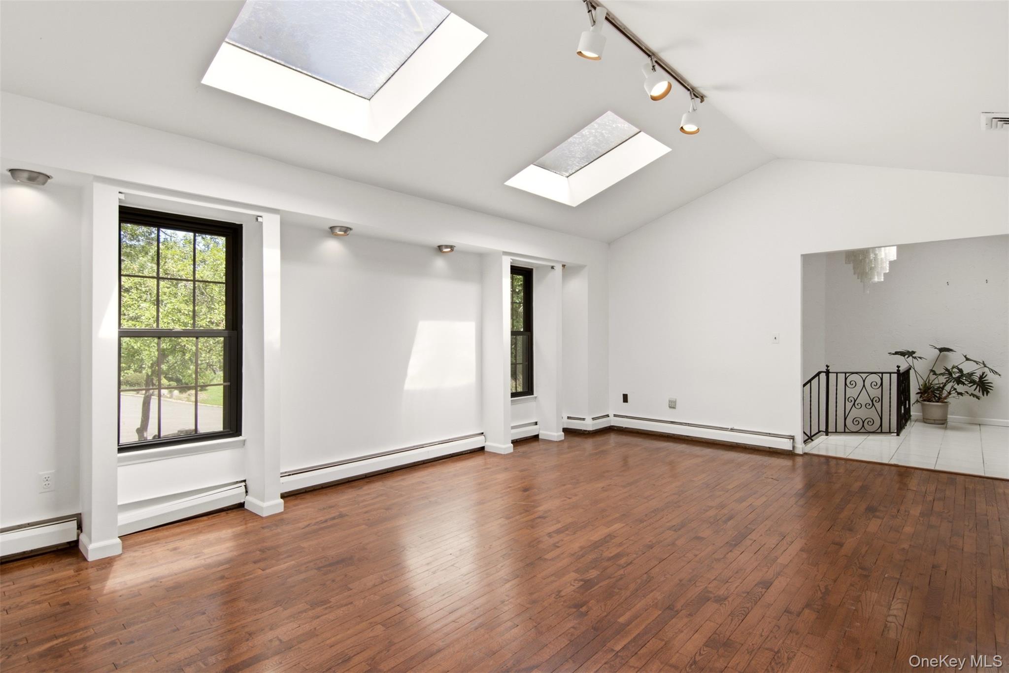 2 Cascade Court Property Photo 8