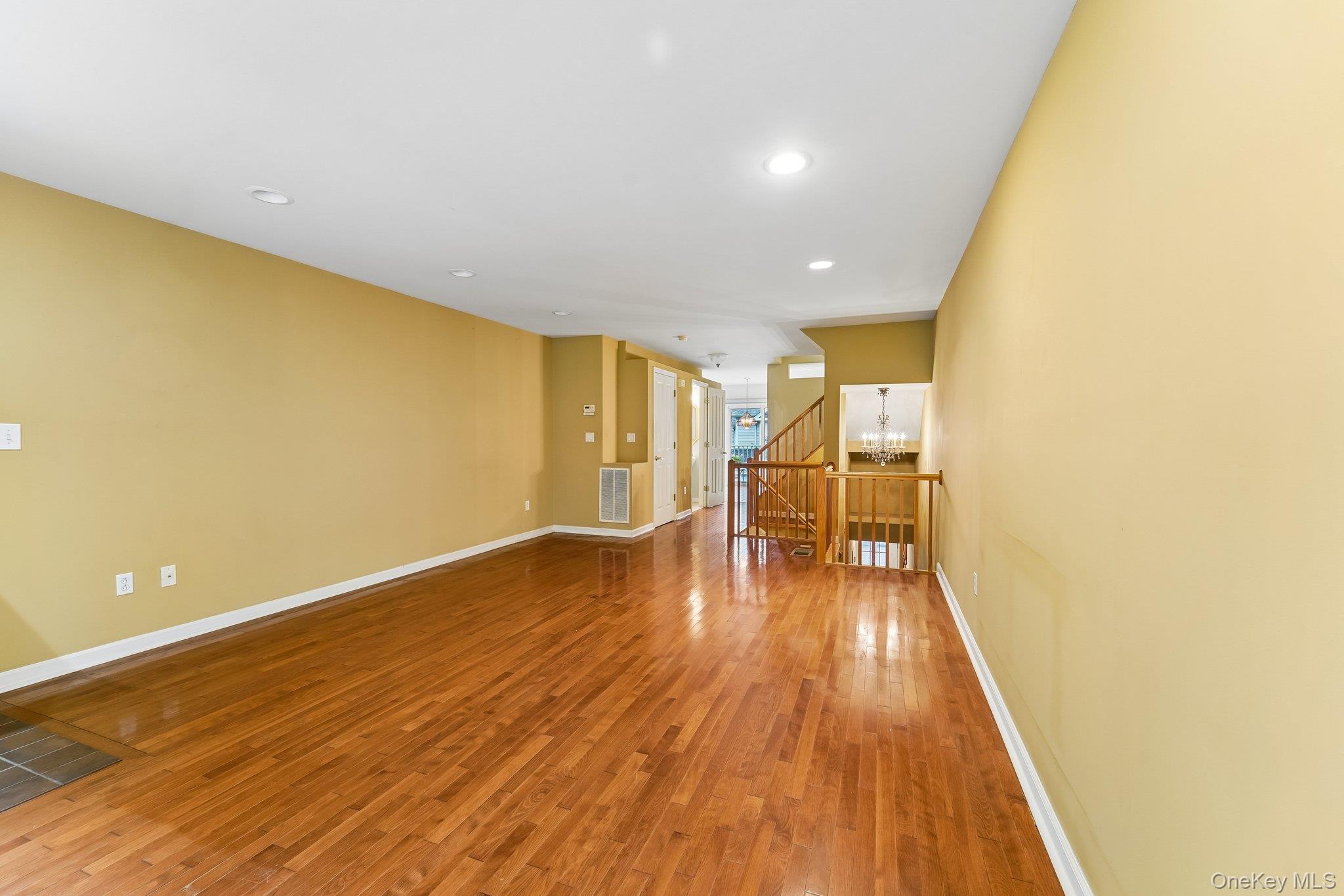 122 Crystal Hill Drive Property Photo 4
