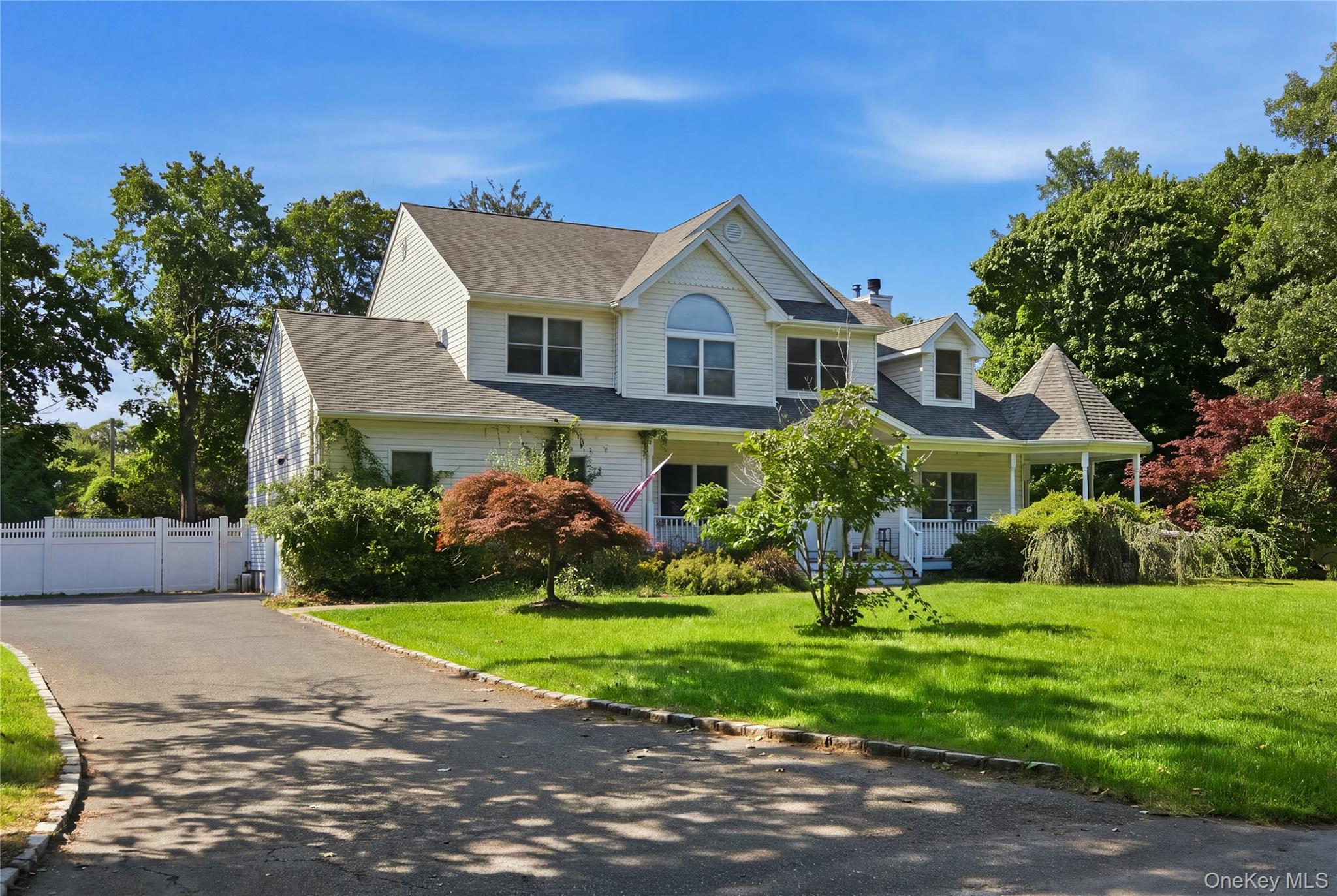 204 Melrose Parkway Property Photo 3