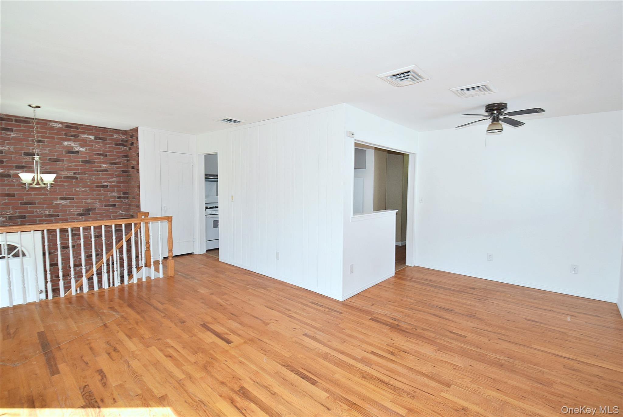 855 Surf Street Property Photo 10