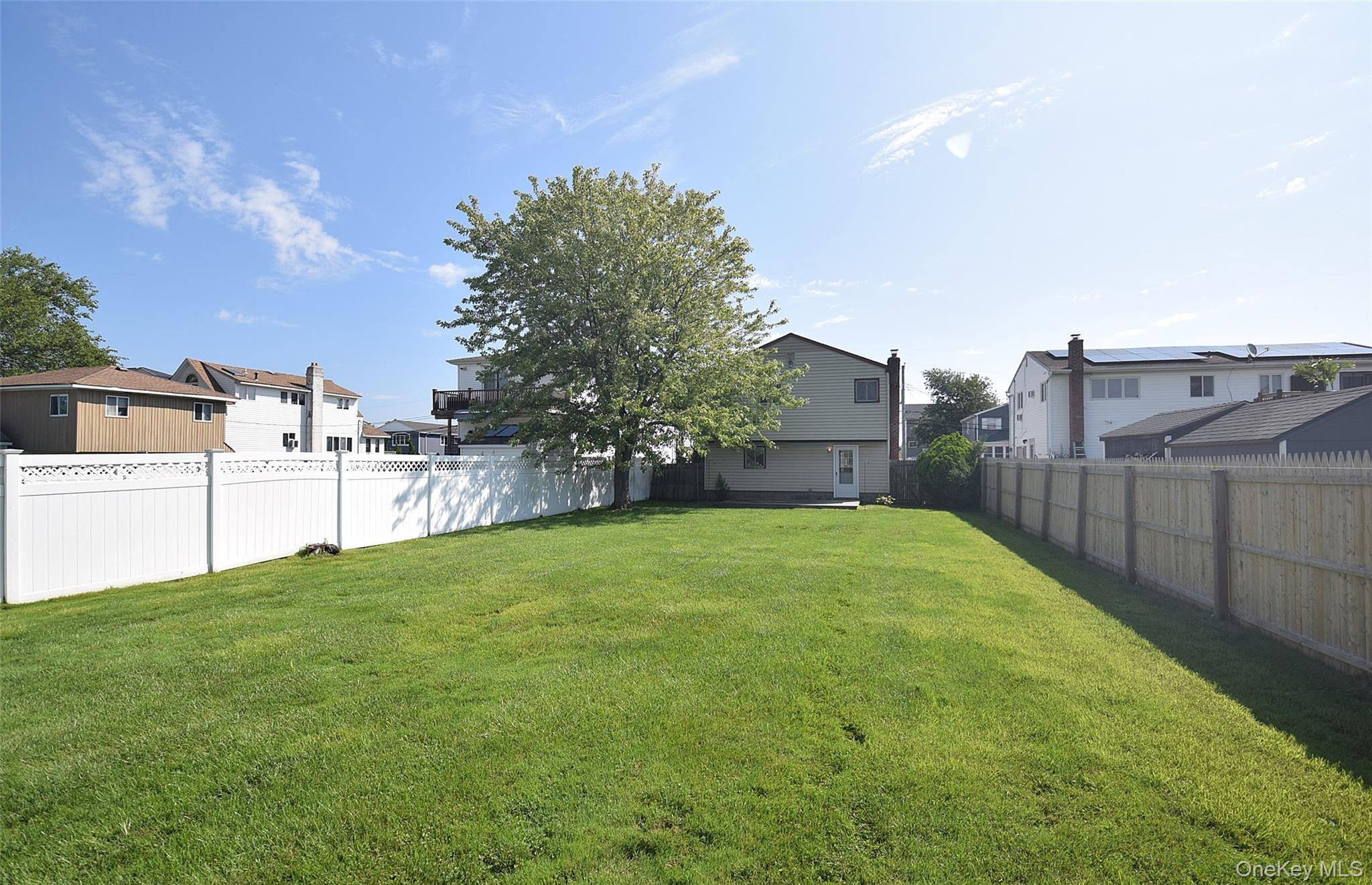 855 Surf Street Property Photo 18