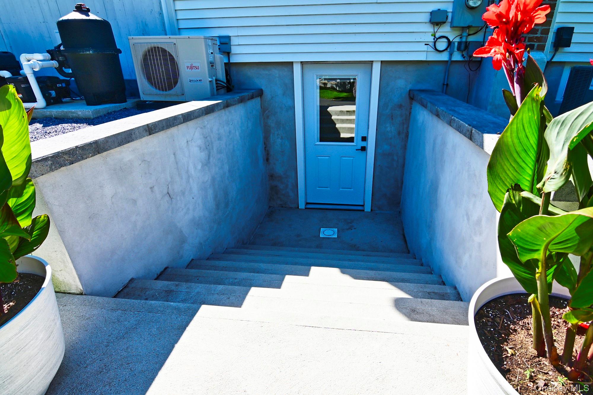 14 Kathy Street Property Photo 44
