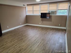 524 Merrick Road 2nd Fl Property Photo 2