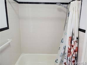 524 Merrick Road 2nd Fl Property Photo 7