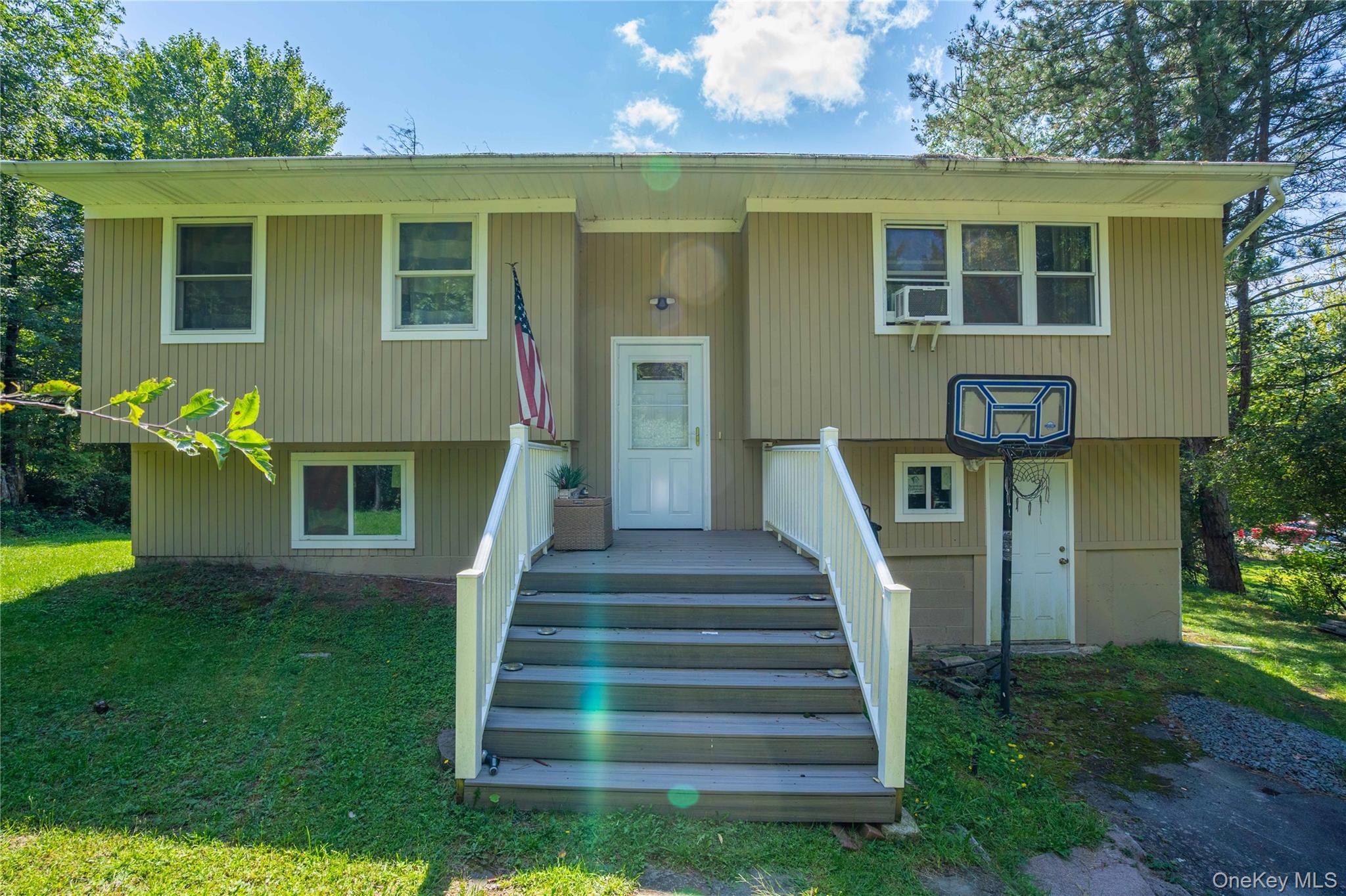108 Maplewood Avenue Property Photo 1