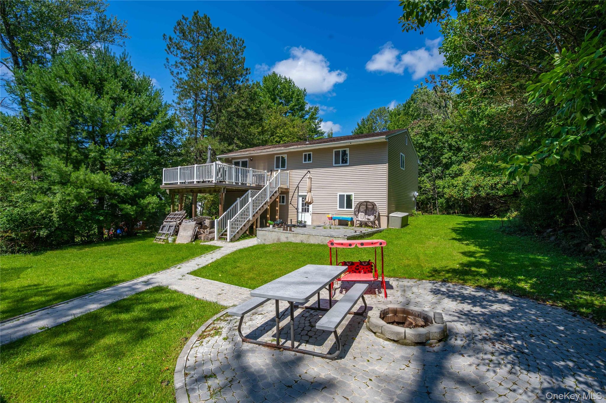 108 Maplewood Avenue Property Photo 32
