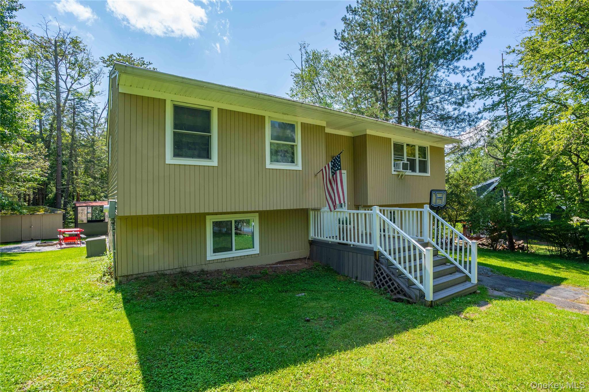 108 Maplewood Avenue Property Photo 47