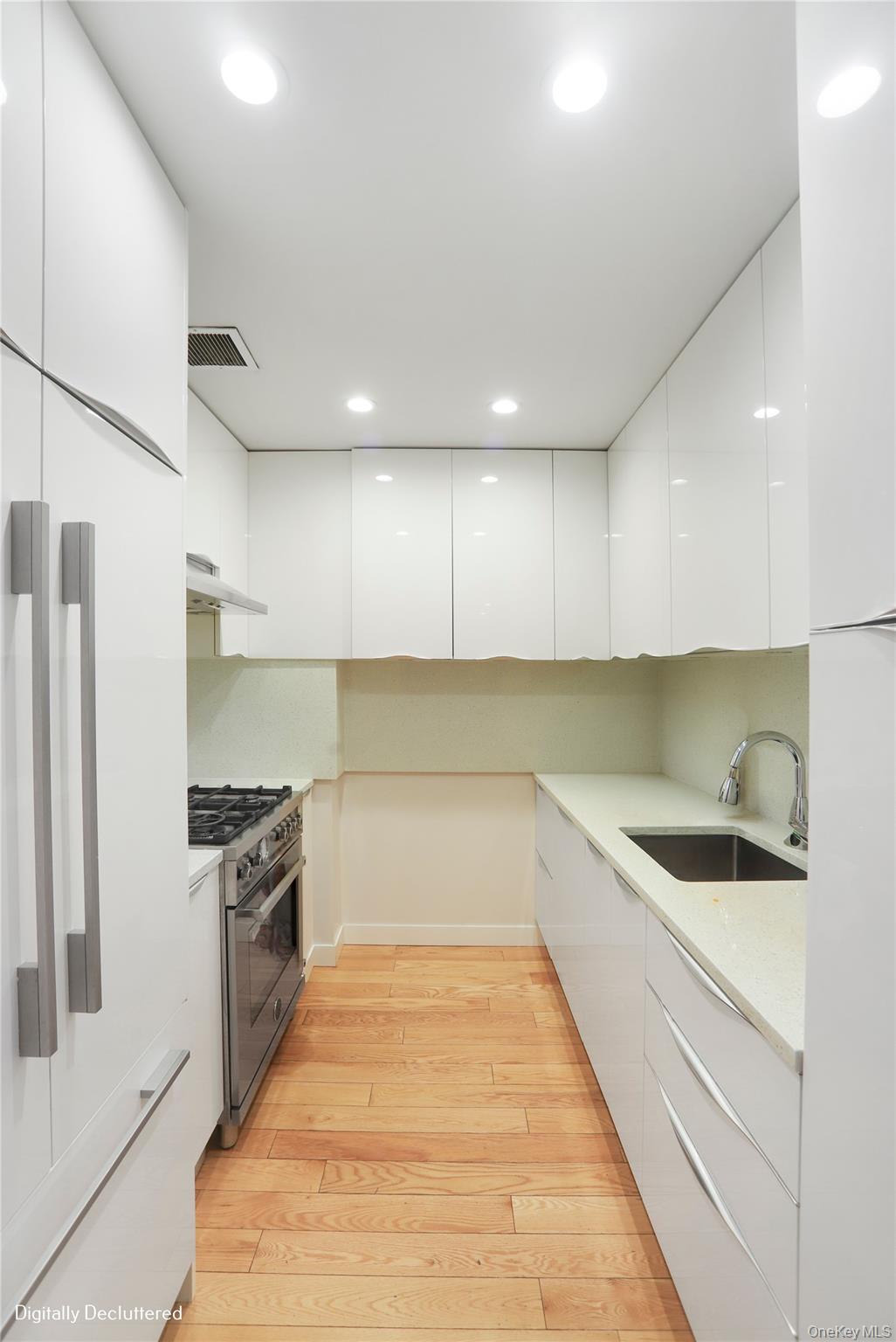 65 Oceana Drive 9a Property Photo 3
