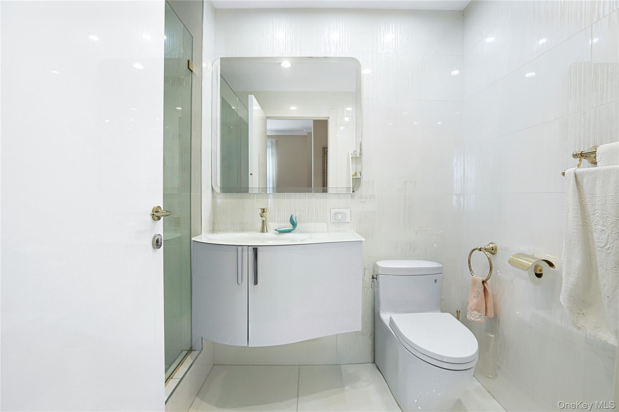 65 Oceana Drive 9a Property Photo 8