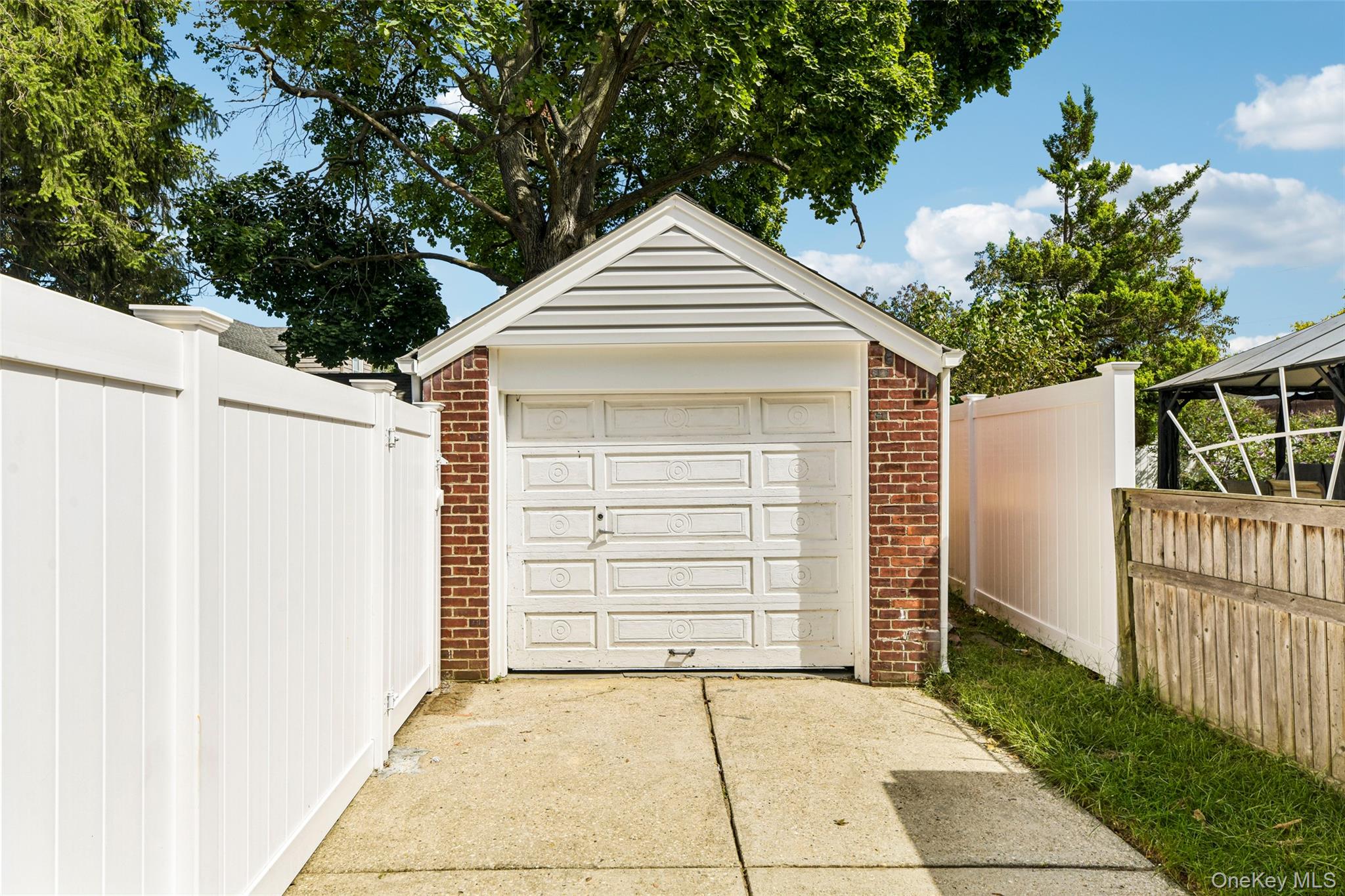 70 Paul Avenue Property Photo 36