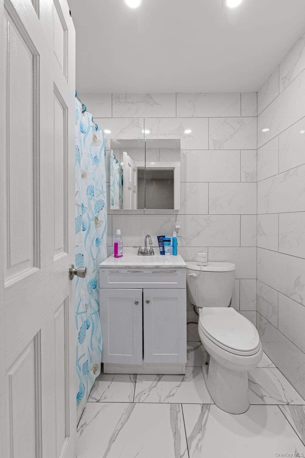 2421 Dean Street Property Photo 15
