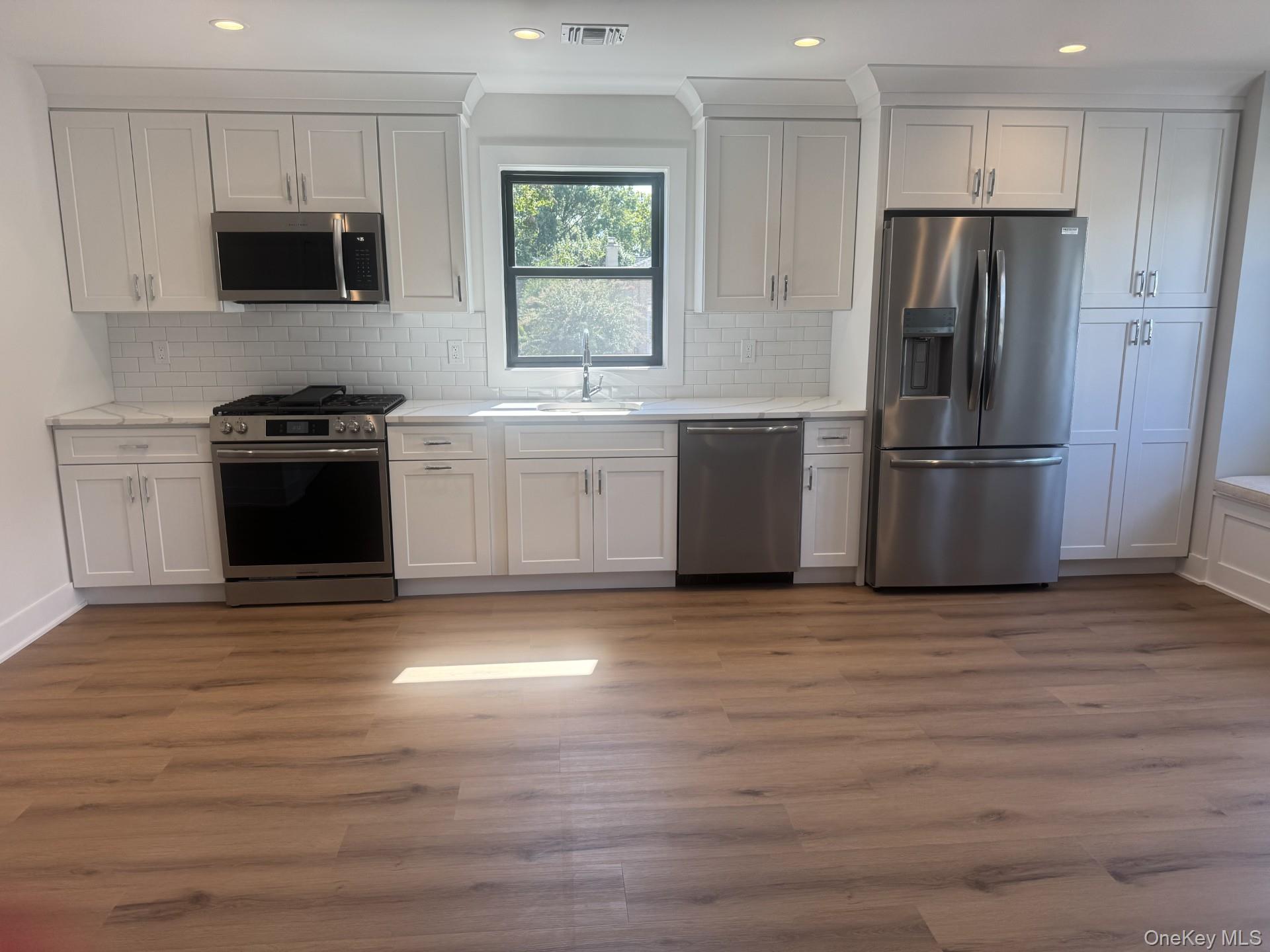 161 Union Avenue 16 Property Photo 5