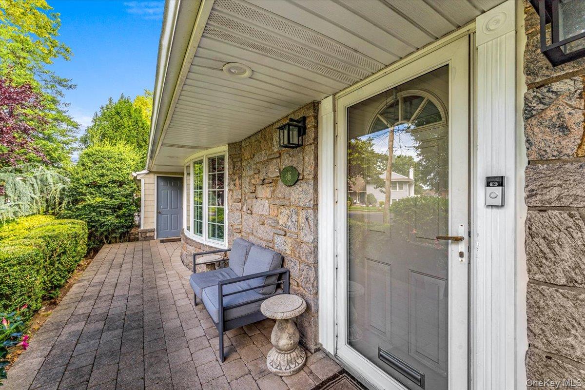 616 Woodmere Boulevard Property Photo 2