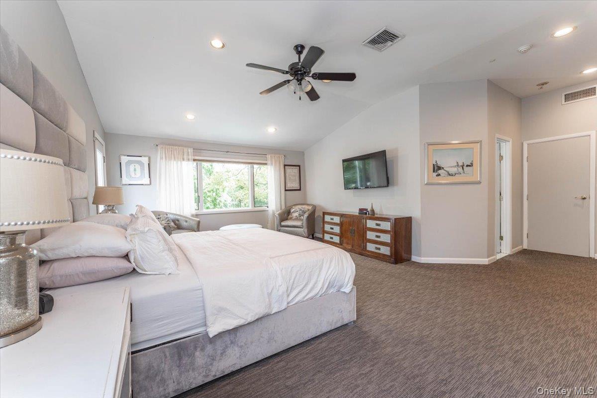 616 Woodmere Boulevard Property Photo 14