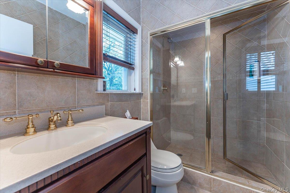 616 Woodmere Boulevard Property Photo 21