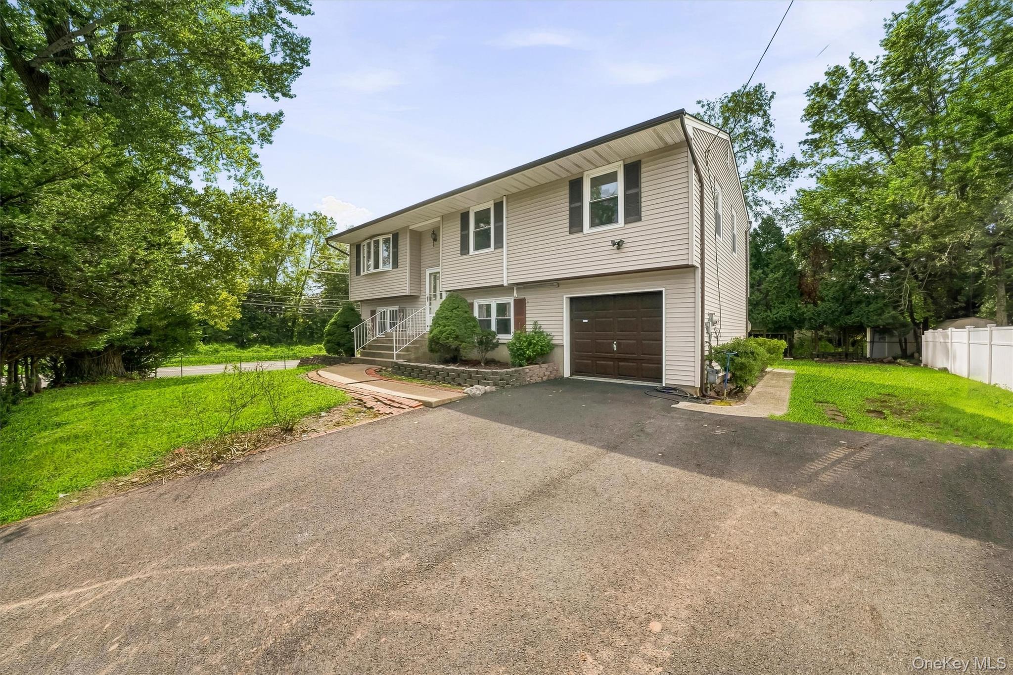 2 Maple Avenue Property Photo 3