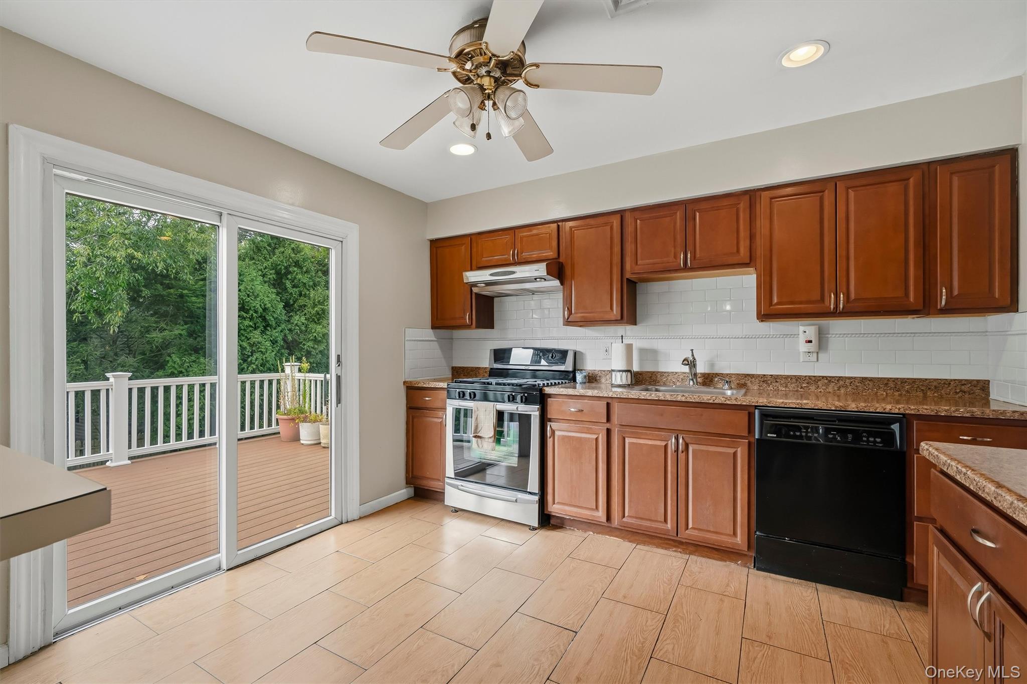 2 Maple Avenue Property Photo 16