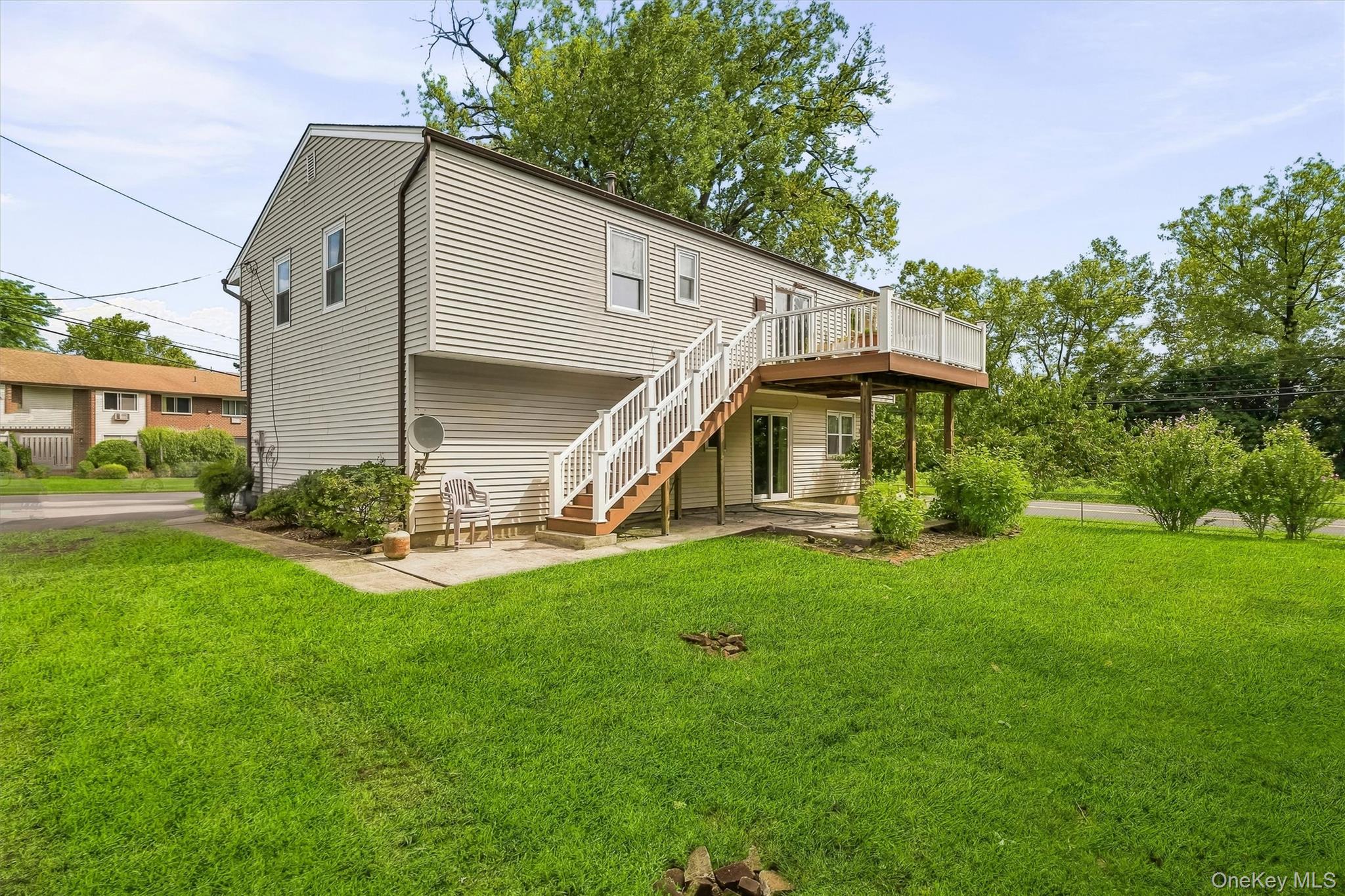 2 Maple Avenue Property Photo 41