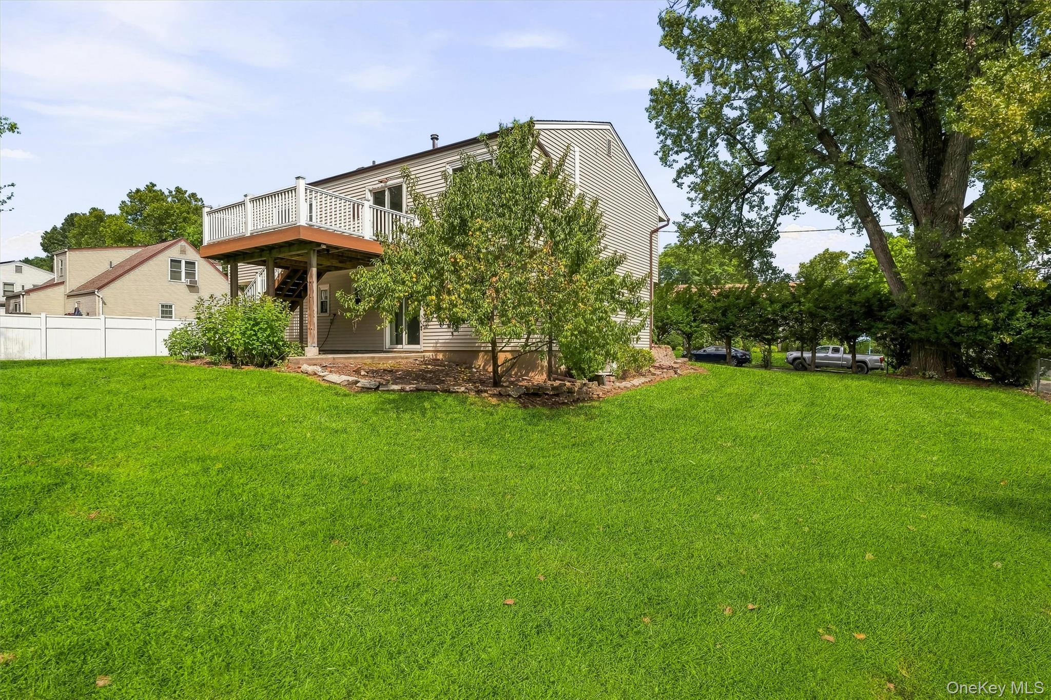2 Maple Avenue Property Photo 42