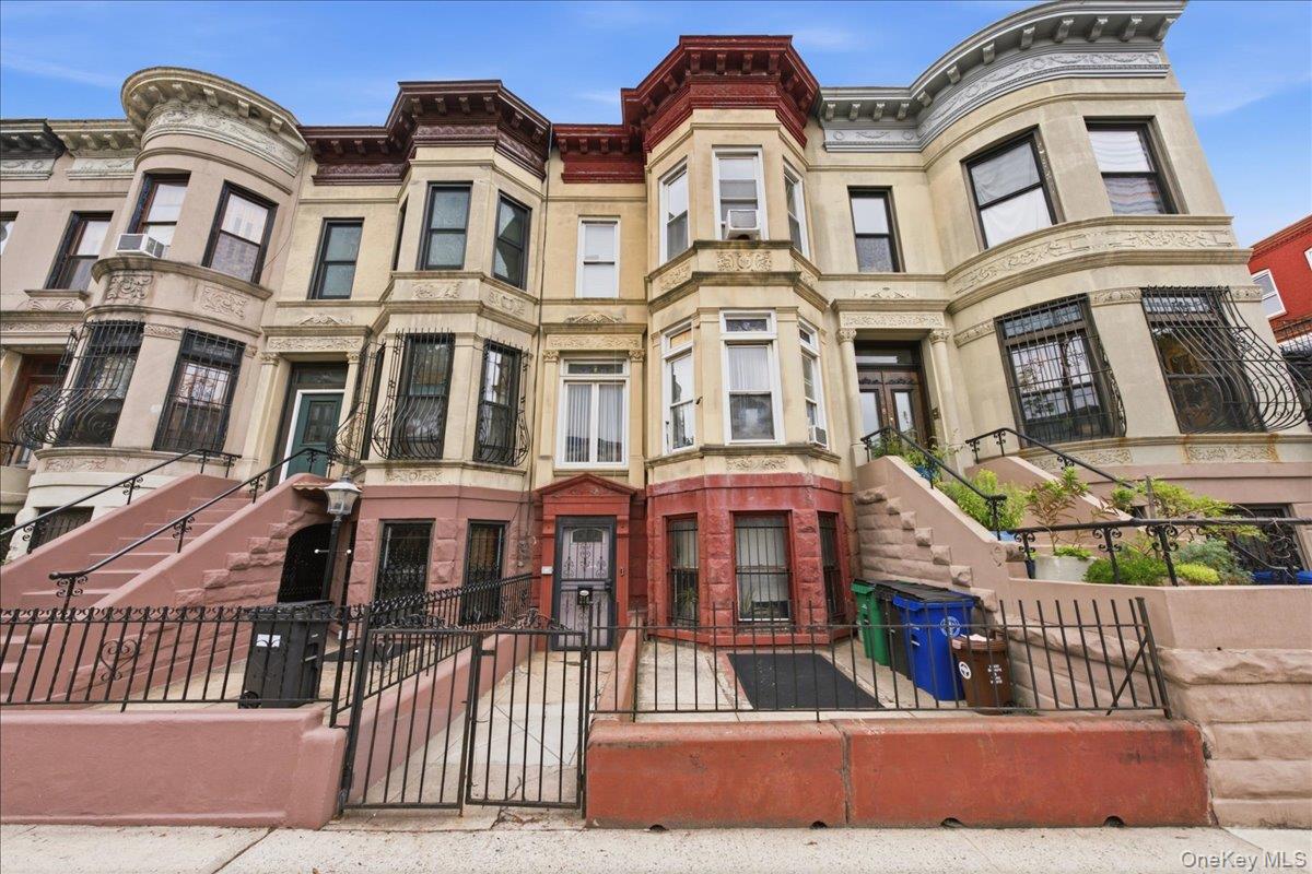210 Brooklyn Avenue Property Photo 1