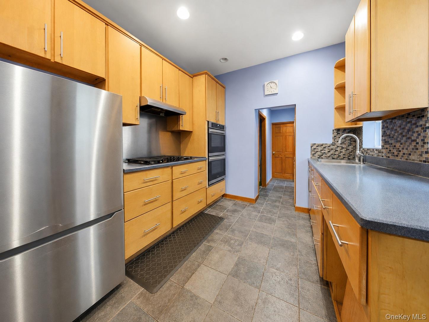 210 Brooklyn Avenue Property Photo 5