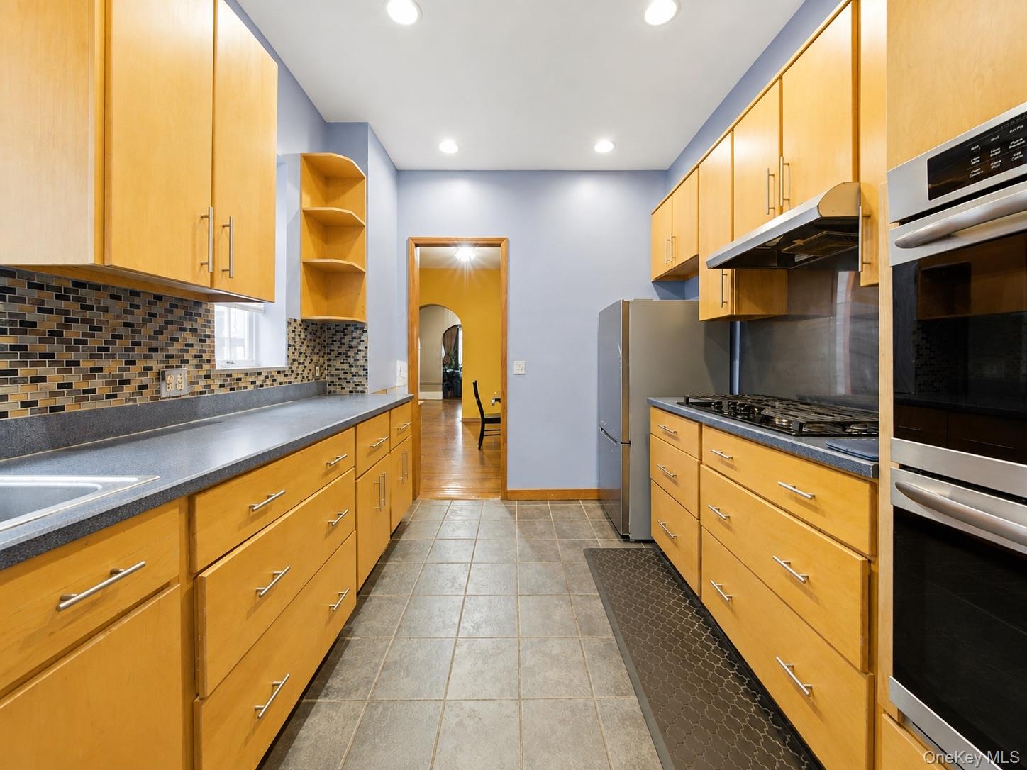 210 Brooklyn Avenue Property Photo 6