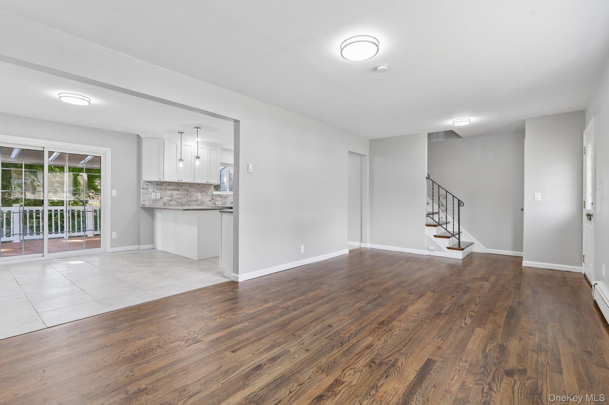322 Barleau Property Photo 6