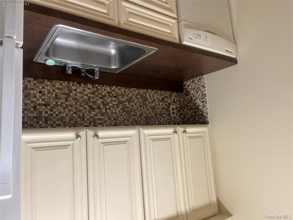 725 Miller Avenue #123 Property Photo 7