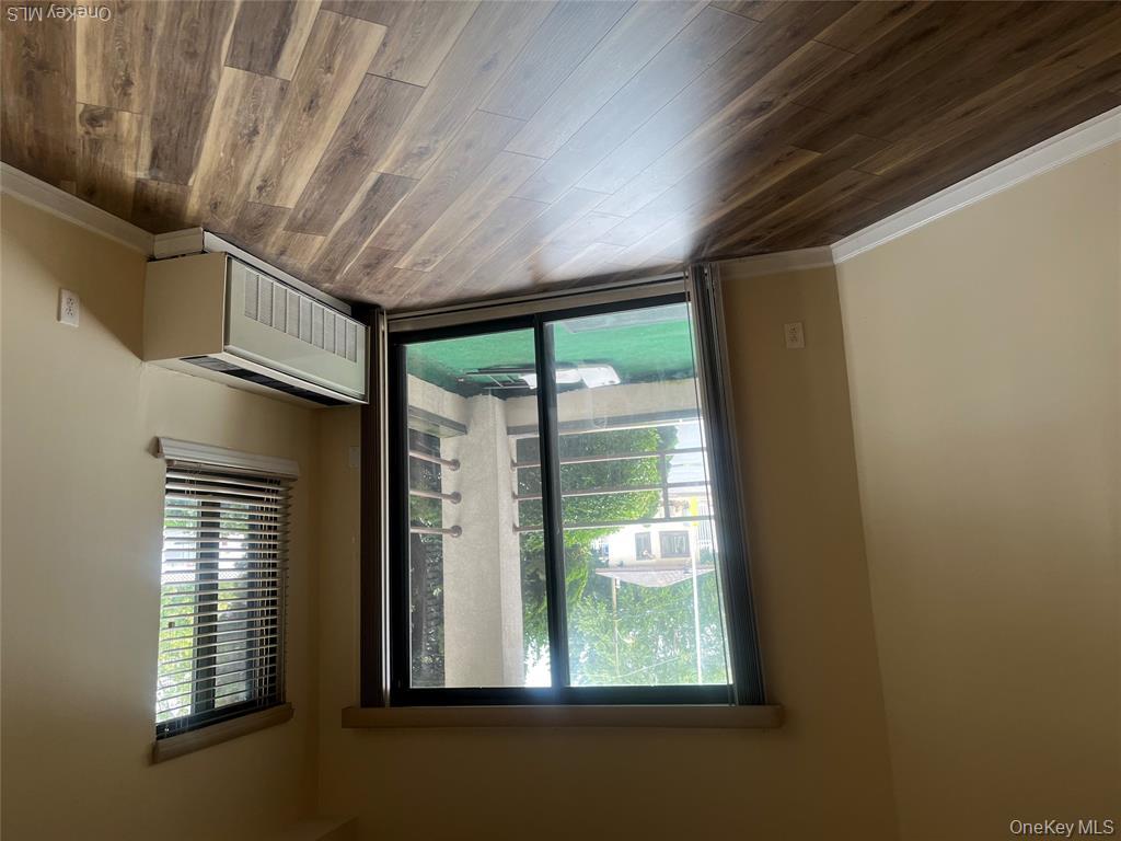 725 Miller Avenue #123 Property Photo 11