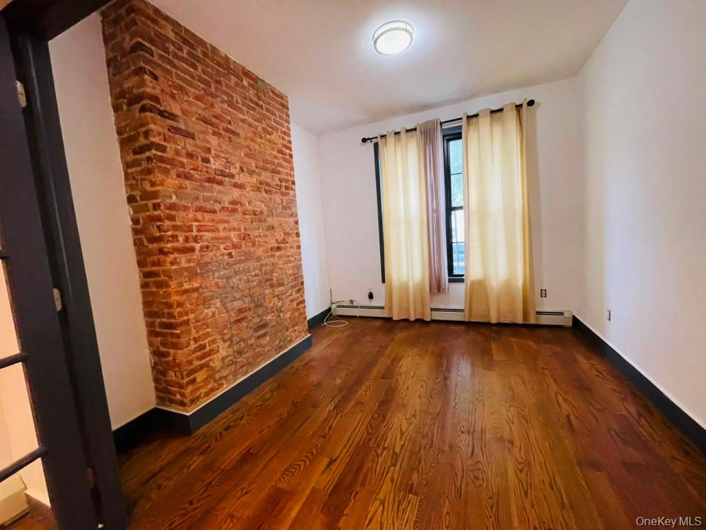 383 Essex Street Property Photo 6