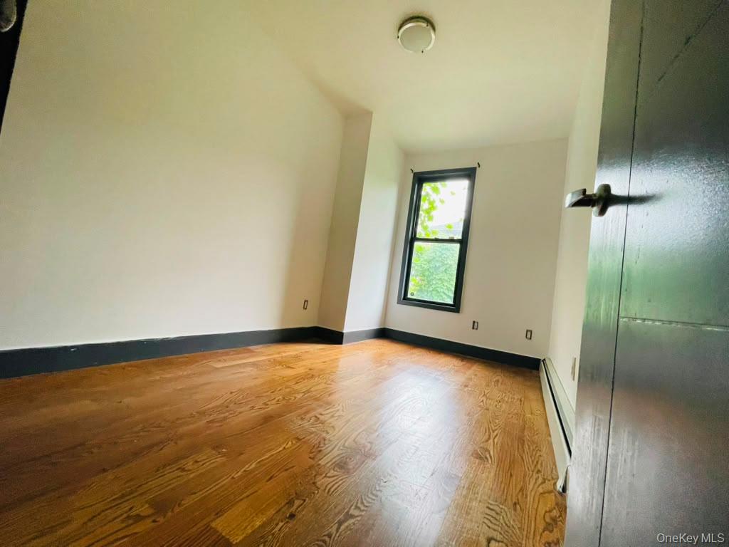 383 Essex Street Property Photo 8