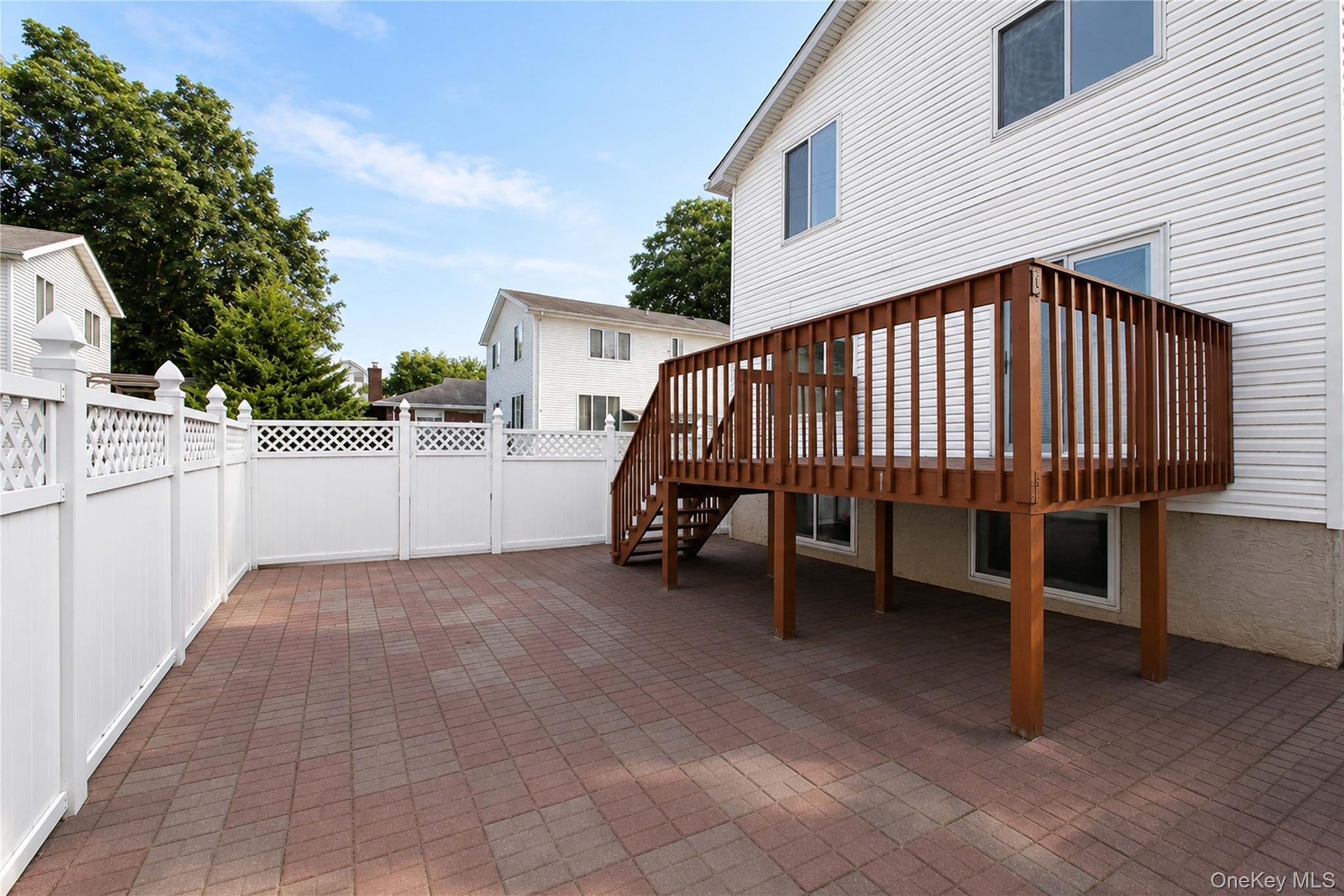 15 Rachel Court Property Photo 4