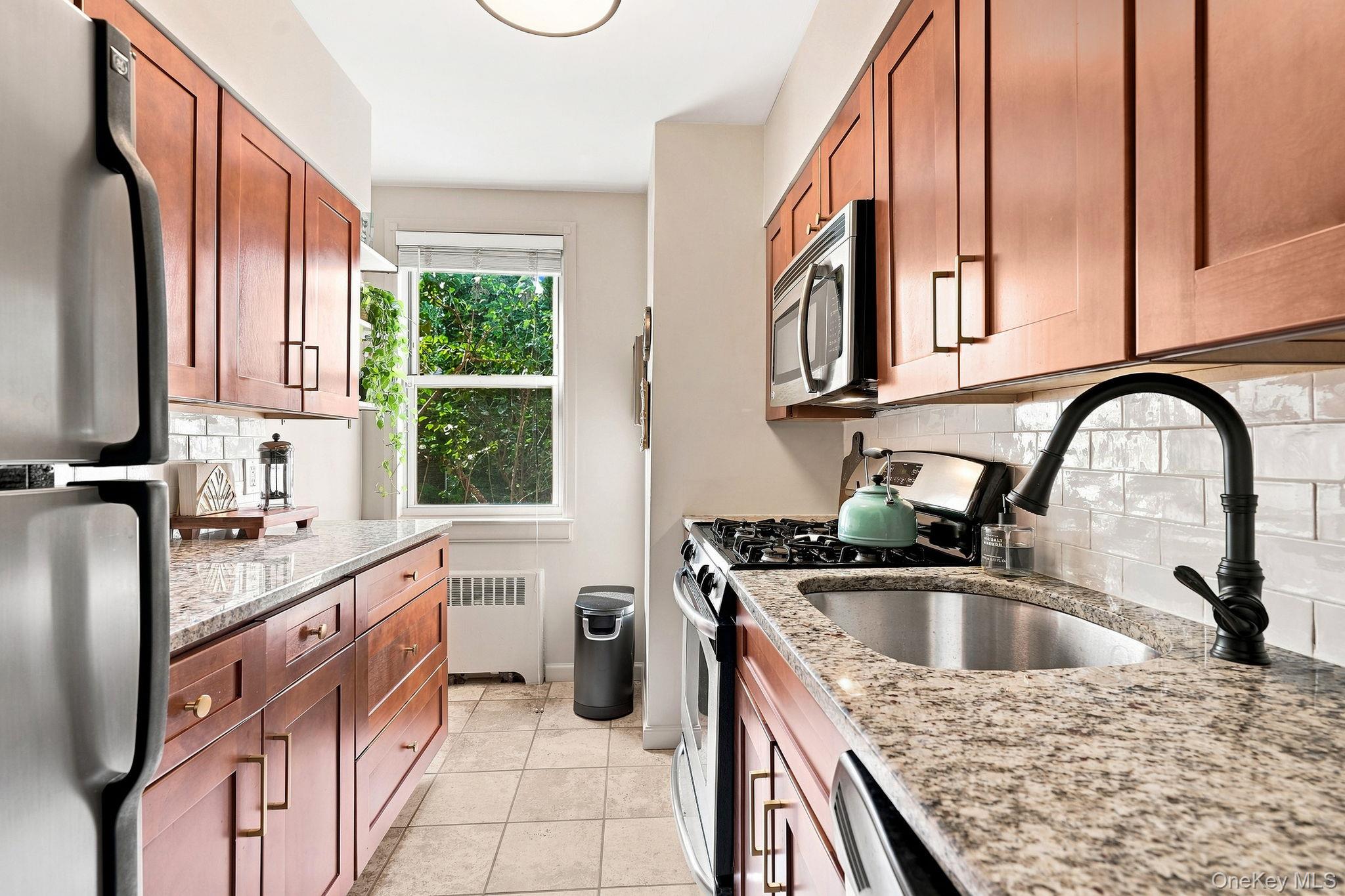 10 Bryant Crescent 1l Property Photo 8