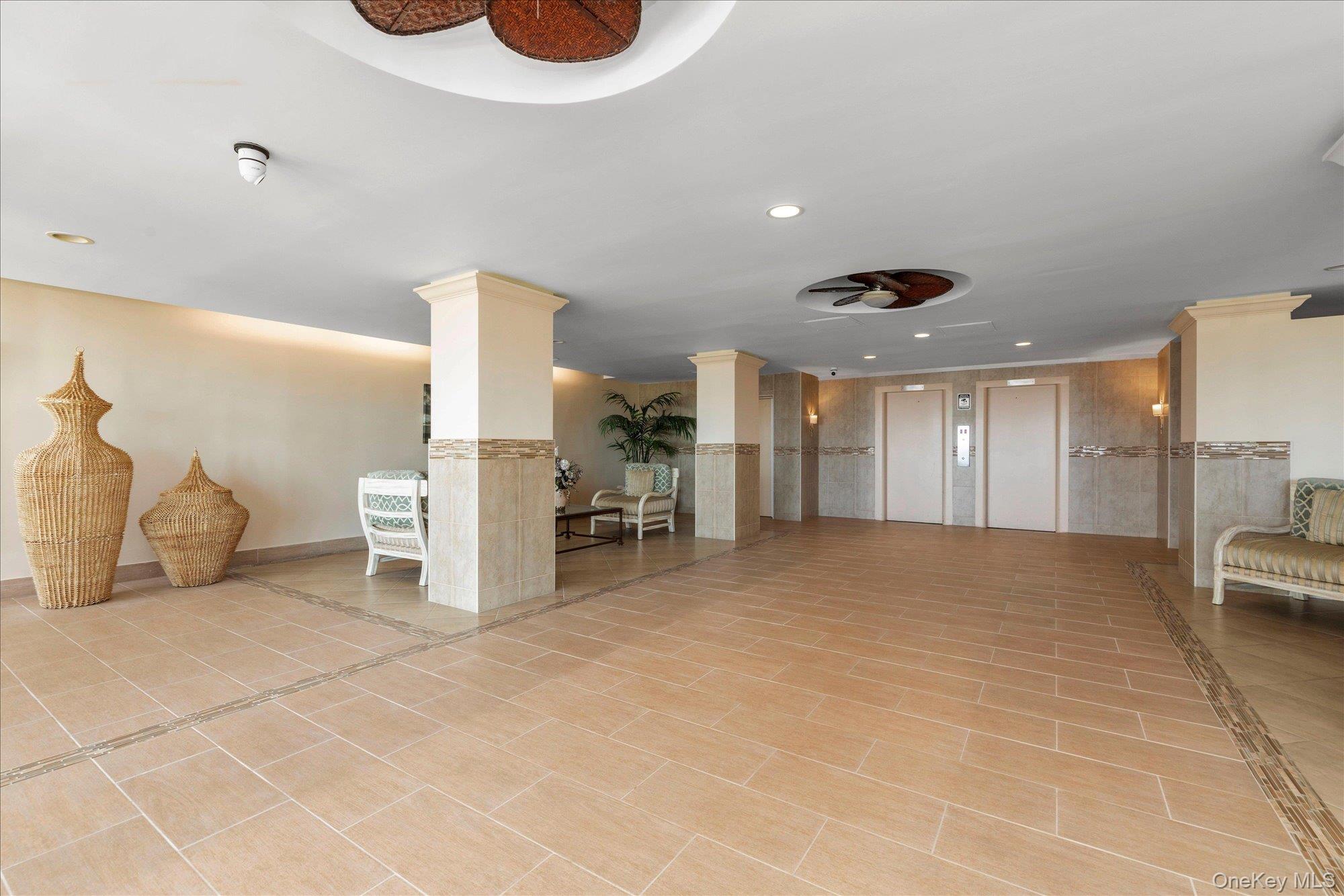 1 E Broadway 6a Property Photo 14