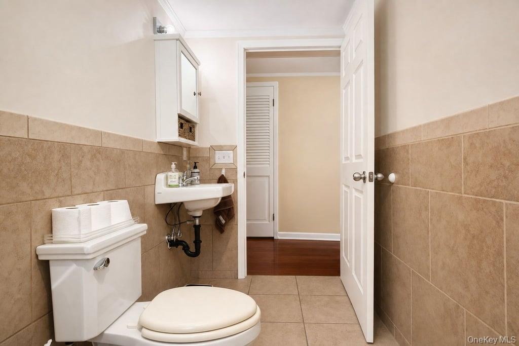 110-112 S Jacqueline Street Property Photo 18