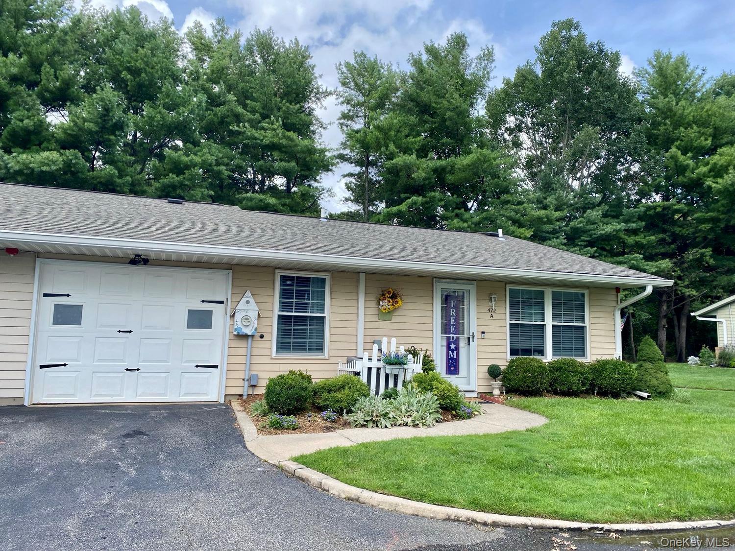 472a Darwen Drive Property Photo 1