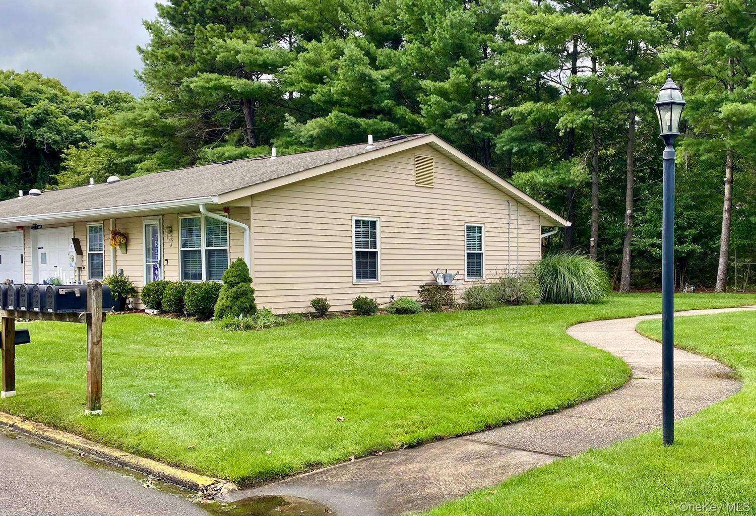 472a Darwen Drive Property Photo 14