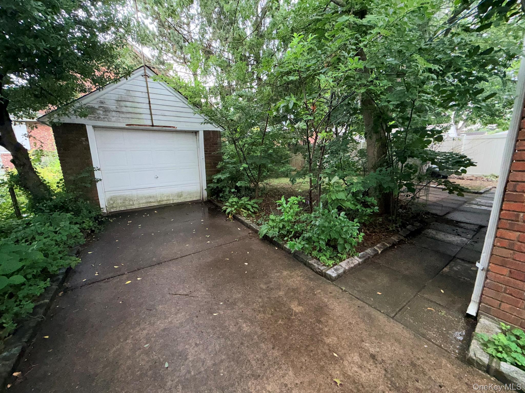 2284 Wynsum Avenue Property Photo 8