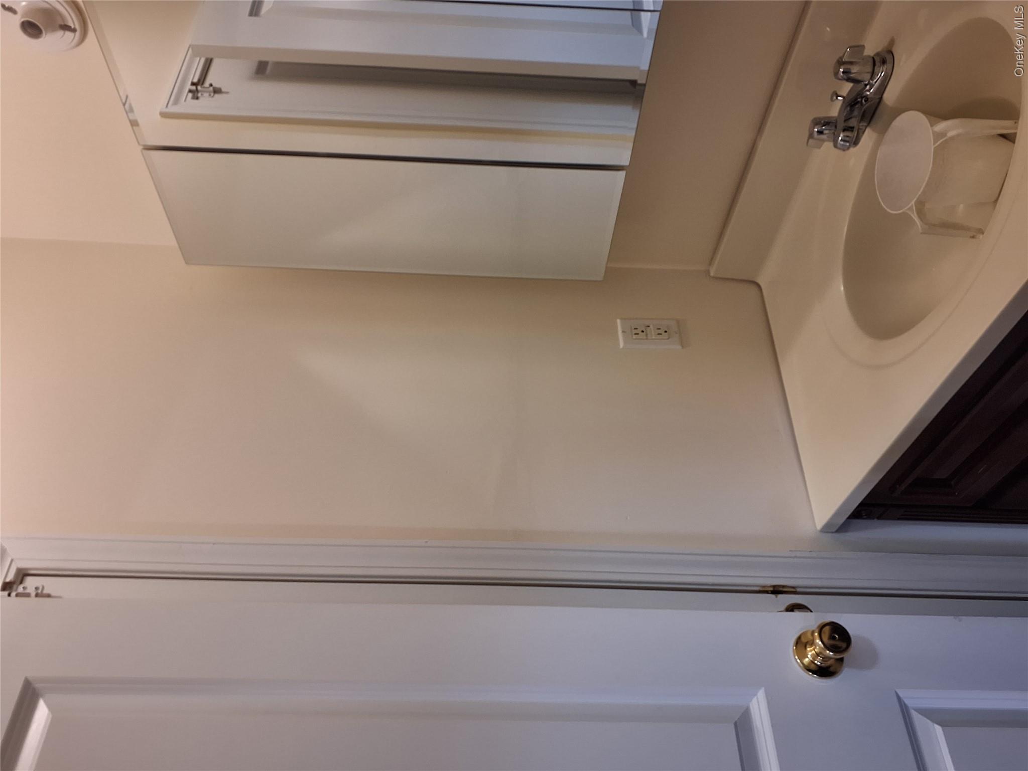 40 Herrick Avenue 201 Property Photo 30