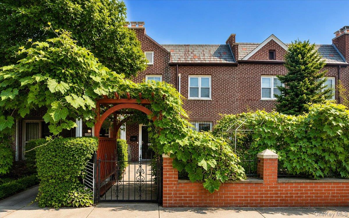 67-30 Harrow Street Property Photo 1