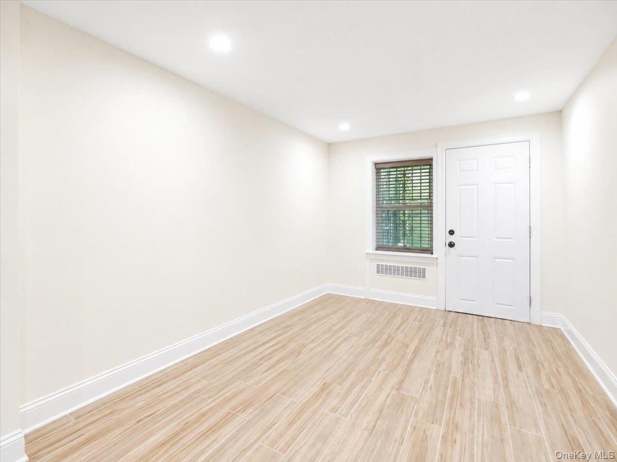 67-30 Harrow Street Property Photo 38