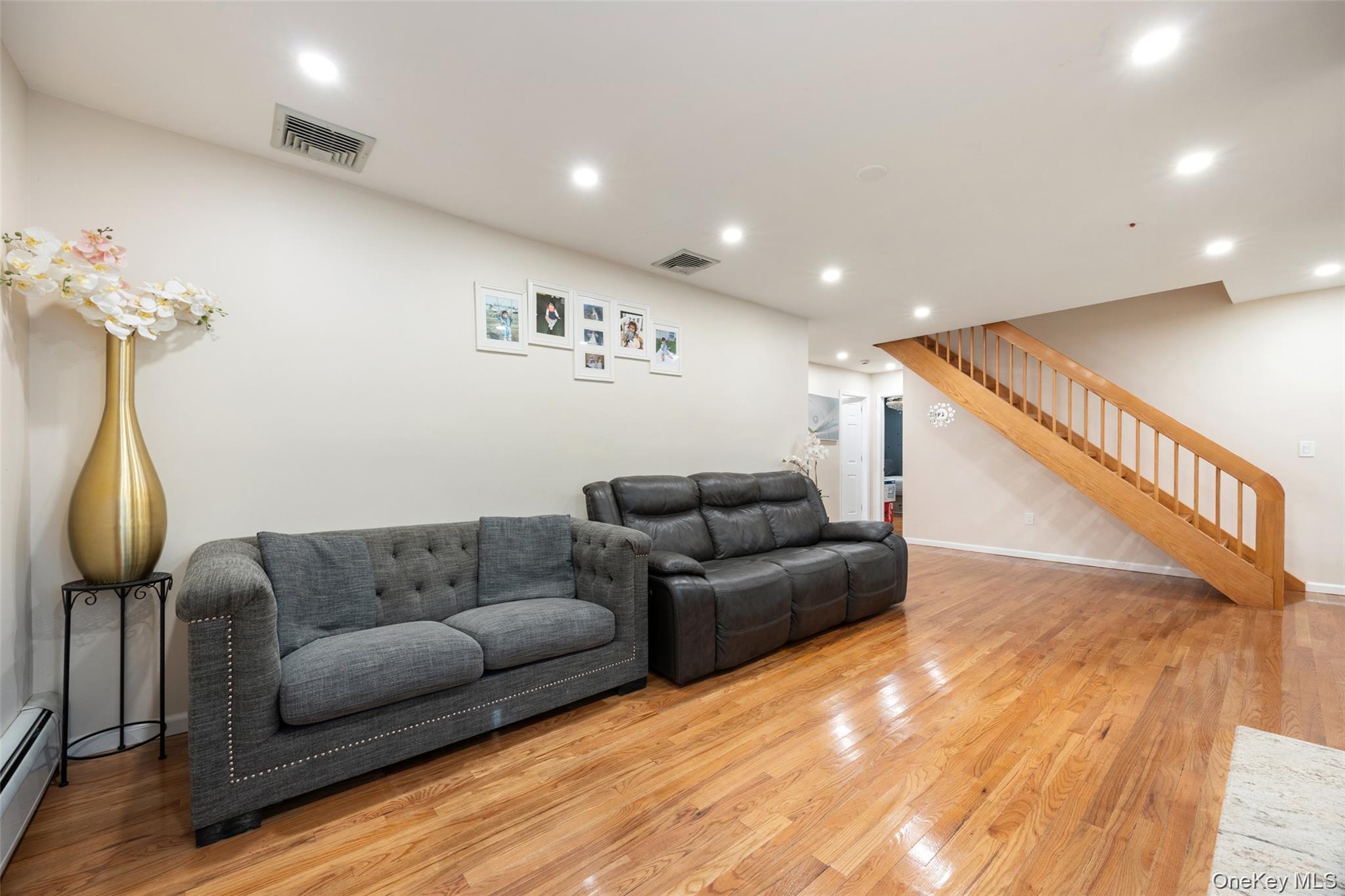 35 Grandview Avenue Property Photo 7